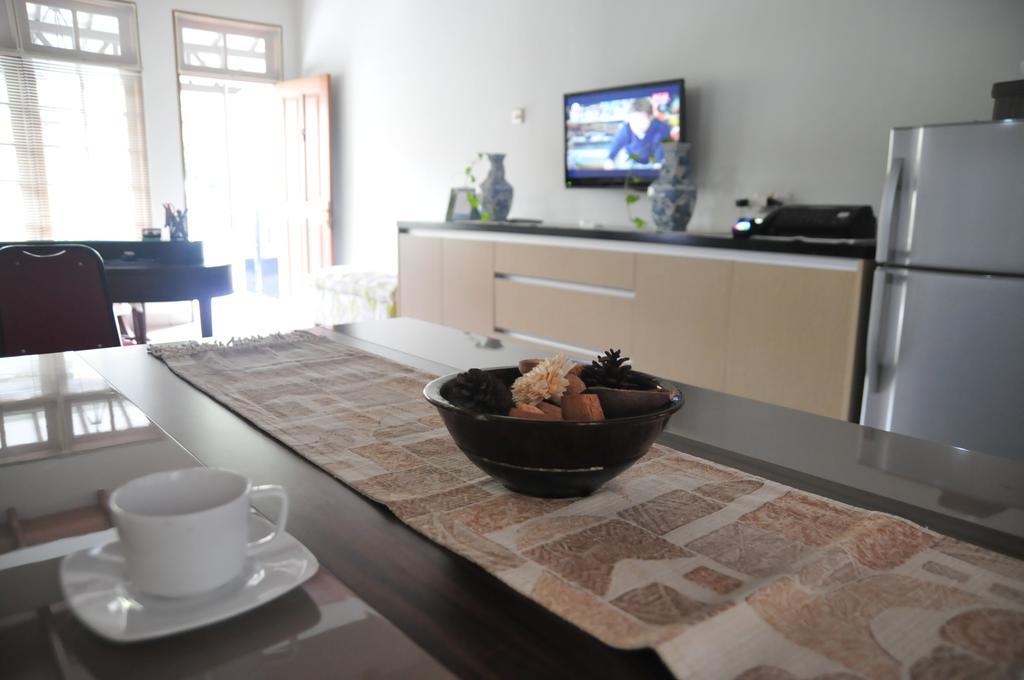 Bed And Breakfast Tomang Τζακάρτα Εξωτερικό φωτογραφία